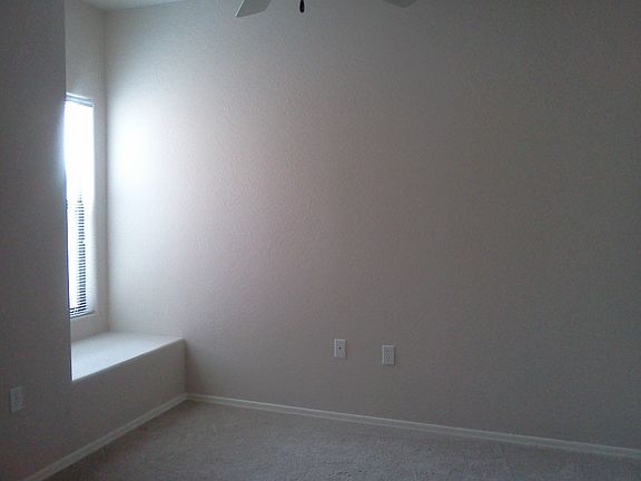 2nd Bedroom/Window Bench