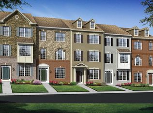 2913 Findley Rd #4, Kensington, MD 20895