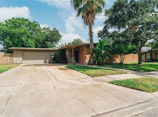 606 Dolphin Pl, Corpus Christi, TX 78411