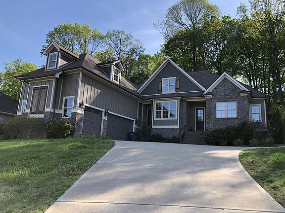 3rd image of 1210 Ben Hill Blvd