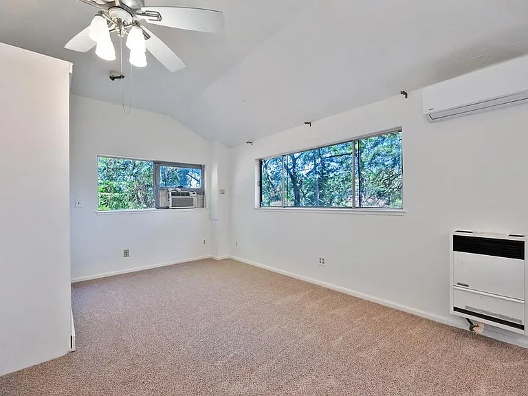 3074 Sheridan St #3 — Photo 6