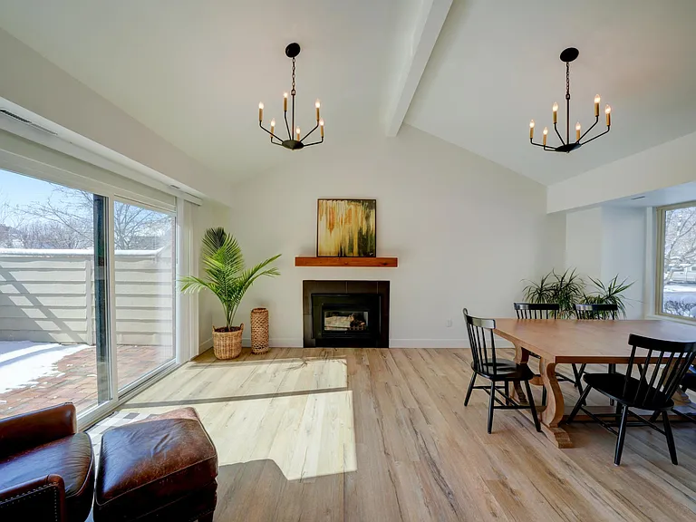 124 Parkway — Photo 10
