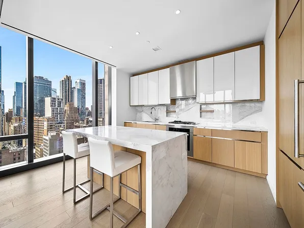 277 5th Ave #25D, New York, NY 10016