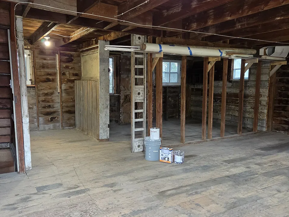 334 W Cherry St