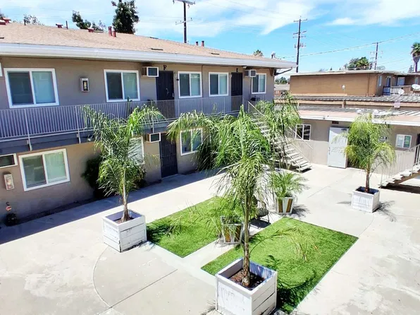 1312-1322 E Bulldog Ln, Fresno, CA 93710