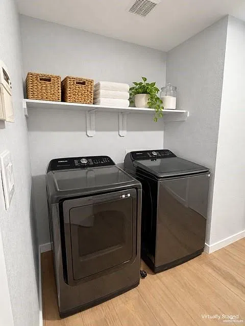 3 bed, 2.5 bath, 2200 sqft, $2,100 — Photo 3