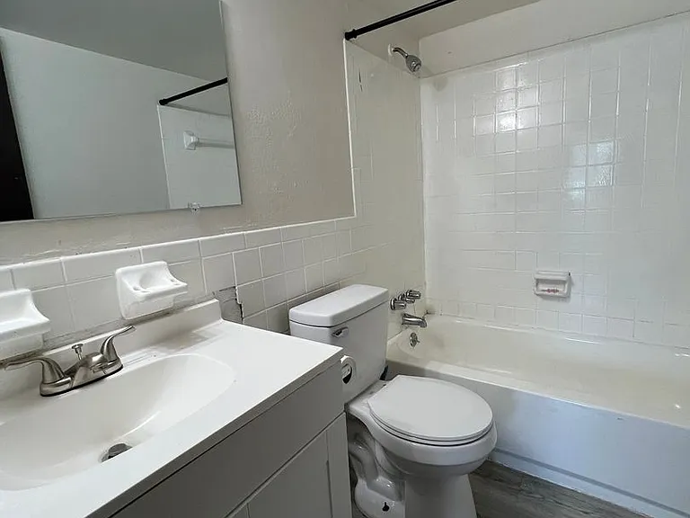 905 Neal Ave — Photo 7