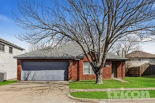 1204 Crabtree Ct Photo 1