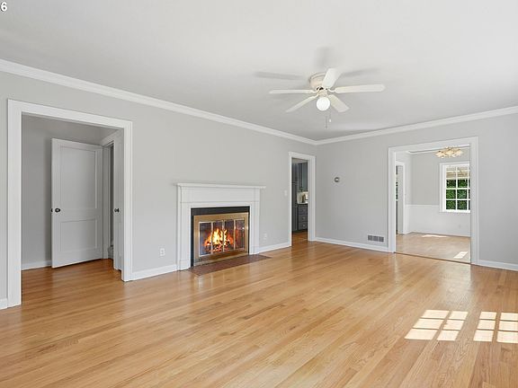 5th image of 5204 NE 36th Ave