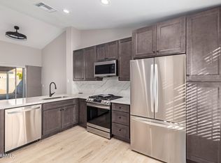 956 W Hudson Way, Gilbert, AZ 85233