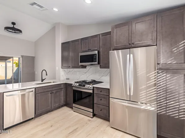 956 W HUDSON Way, Gilbert, AZ 85233