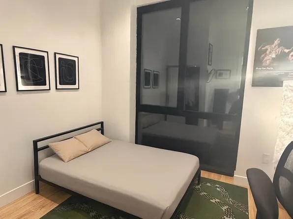 595 3rd Avenue image 3 of 7