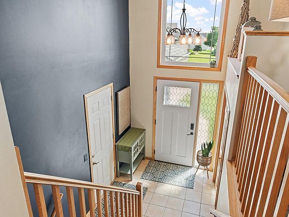 5th image of 816 Cologne Ln