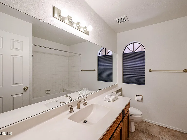 6910 W Kimberly Way — Photo 22