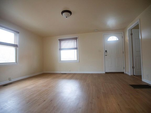 5th image of 9206 Main St