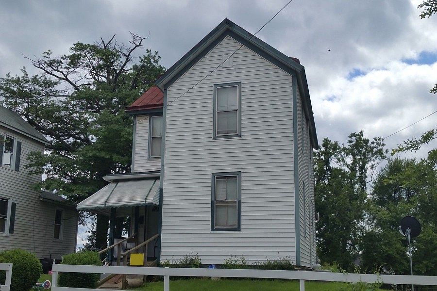 1st image of 803 Pierce St