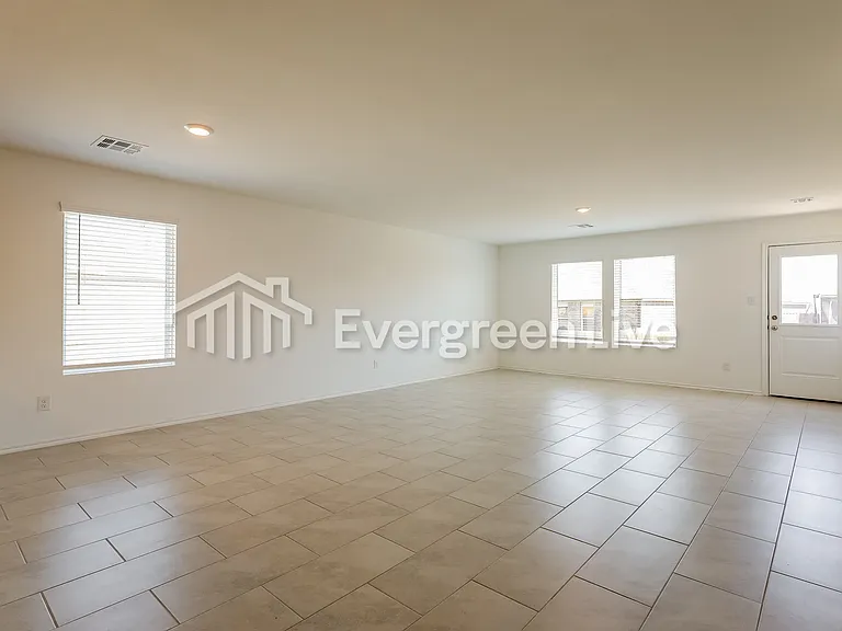 10912 SW 22nd St — Photo 4