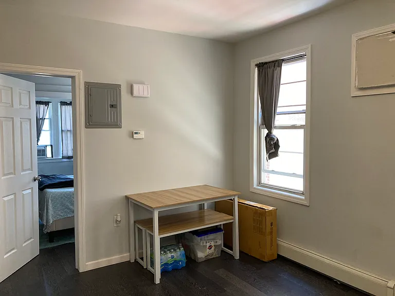 15816 Grand Central Pkwy #1 — Photo 4