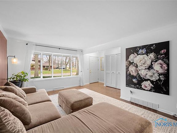 5th image of 4661 Brinthaven Dr