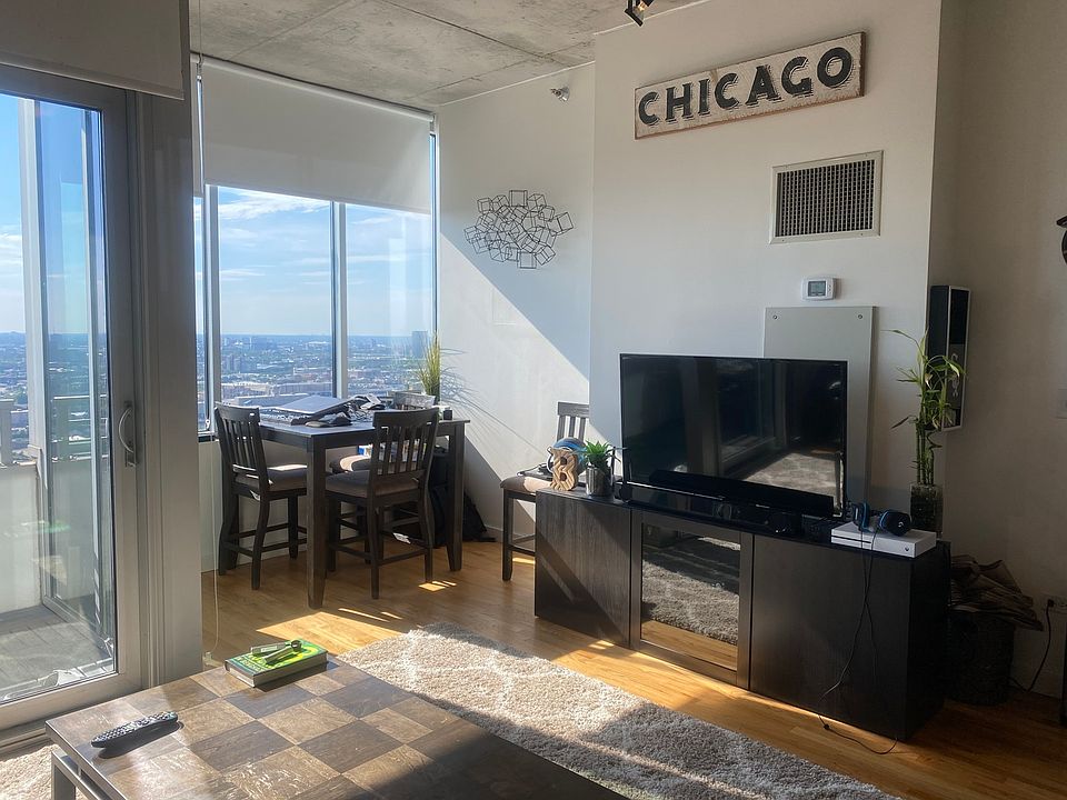 1st image of 1720 S Michigan Ave APT 3013