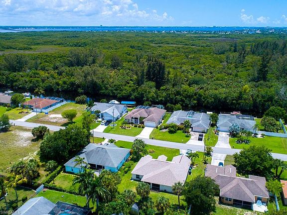 4th image of 2114 Coral Point Dr