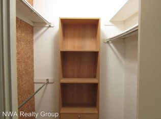 1325 Amy Cir, Springdale, AR 72762