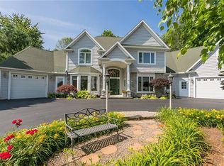 65 Sableridge Ct, Spencerport, NY 14559