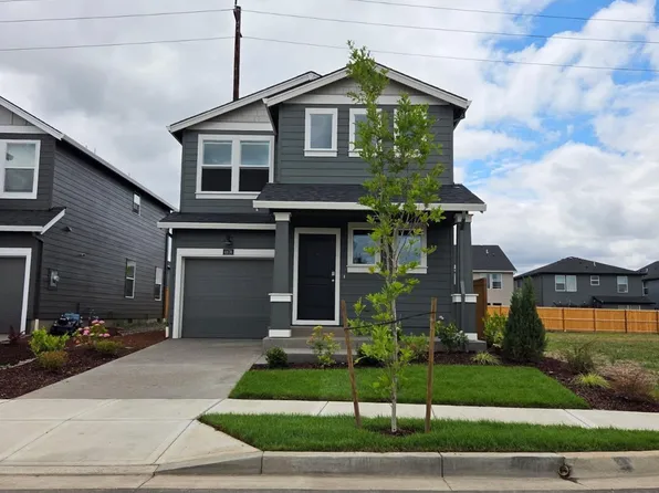 4876 Columbus Ave NE, Salem, OR 97301