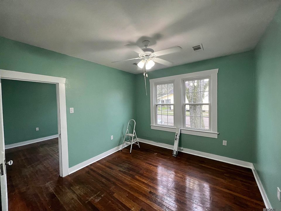 1st image of 332 Gebelin St #332
