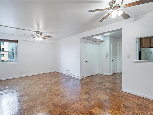 30 Lake St, White Plains, NY