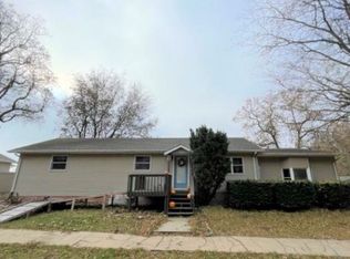 117 W Yankton St, Tabor, SD 57063
