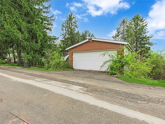 2nd image of 613 Briarcliff Dr