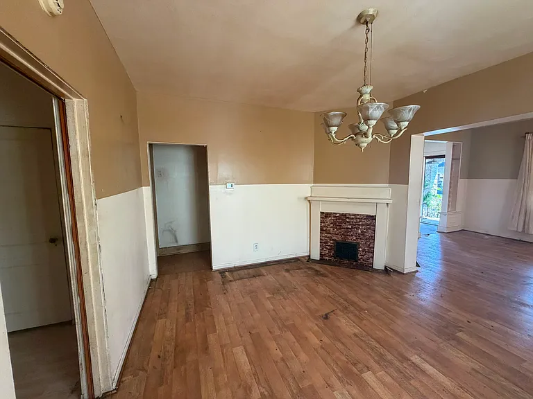 829 E McClure Ave — Photo 12