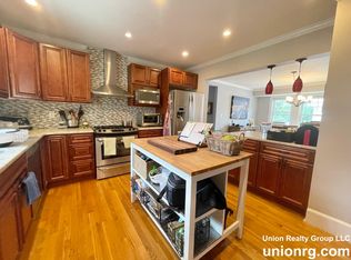 78 Washington St #2, Newton, MA 02458