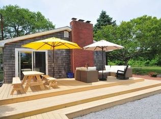 2 Ditch Plains Rd, Montauk, NY 11954