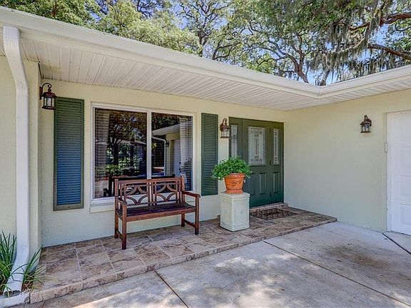 4th image of 213 Palmetto Ln