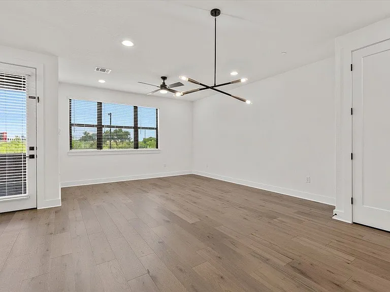 315 Holton Dr #201 — Photo 19