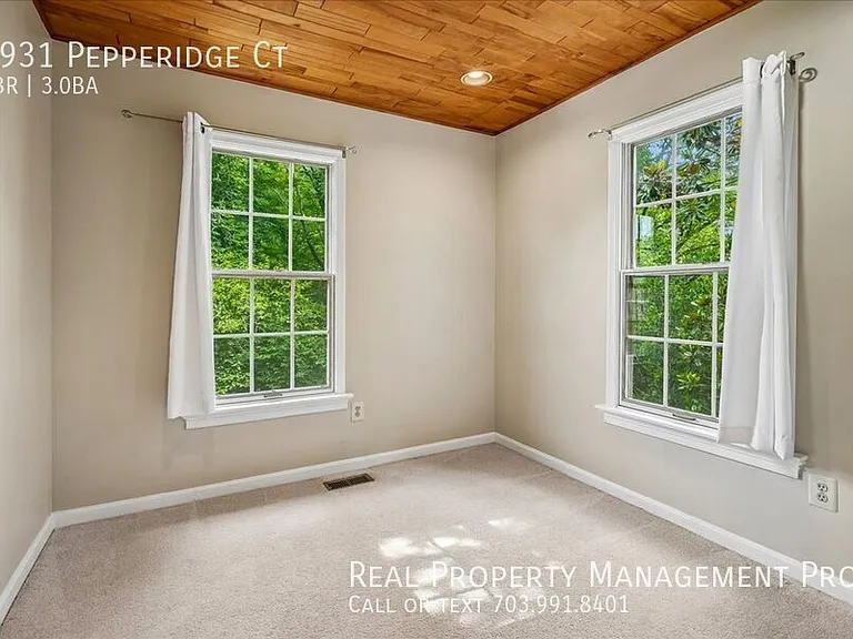 3931 Pepperidge Ct — Photo 15