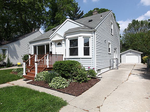 2nd image of 904 N Altadena Ave