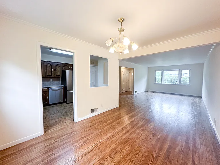 11 N Derby Rd — Photo 22