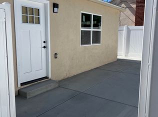 6810 Lindley Ave, Reseda, CA 91335