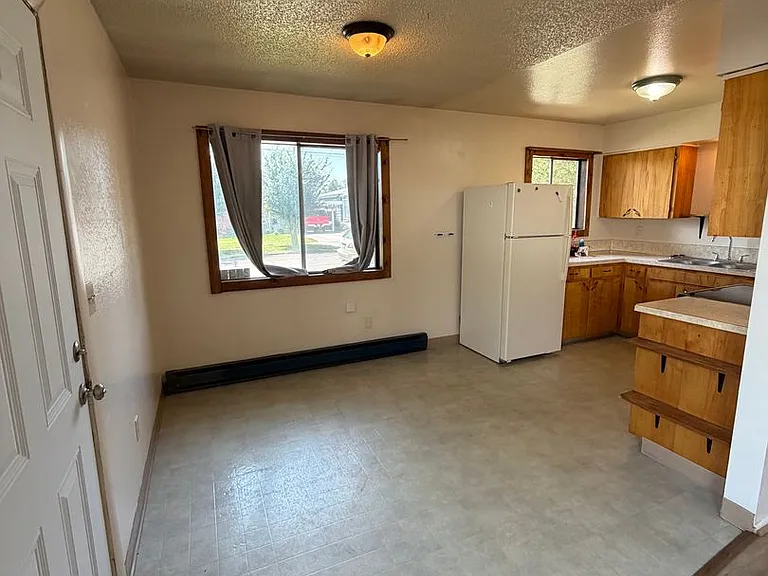 2437 Garden Ave — Photo 10