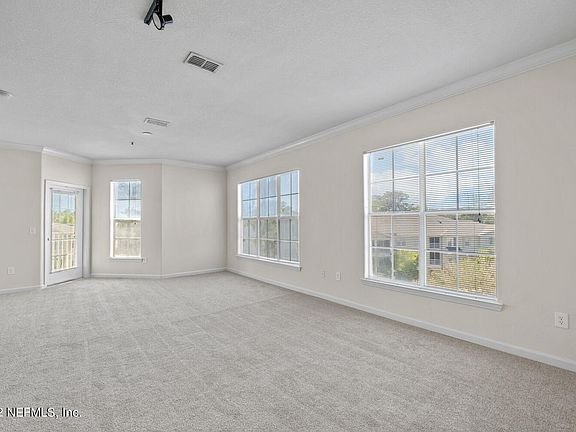 5th image of 8290 GATE Parkway #184