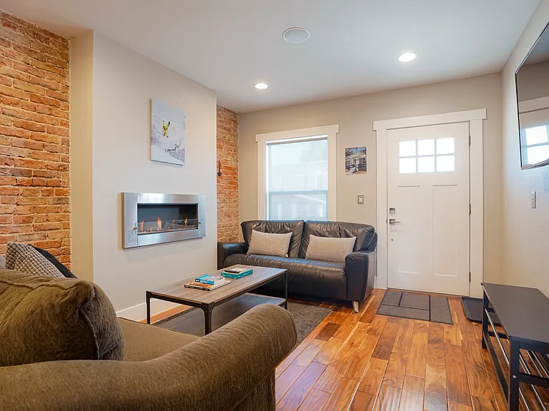 825 Inca St — Photo 1