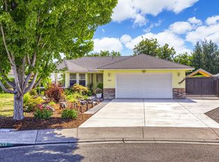 177 Justin Ct, Central Pt, OR