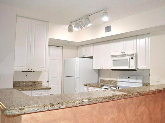 3rd image of 254 Village 4106 Blvd