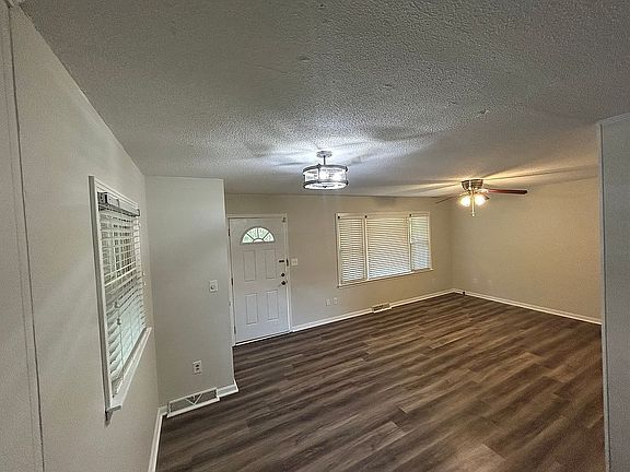 5th image of 805 Old Humboldt Rd