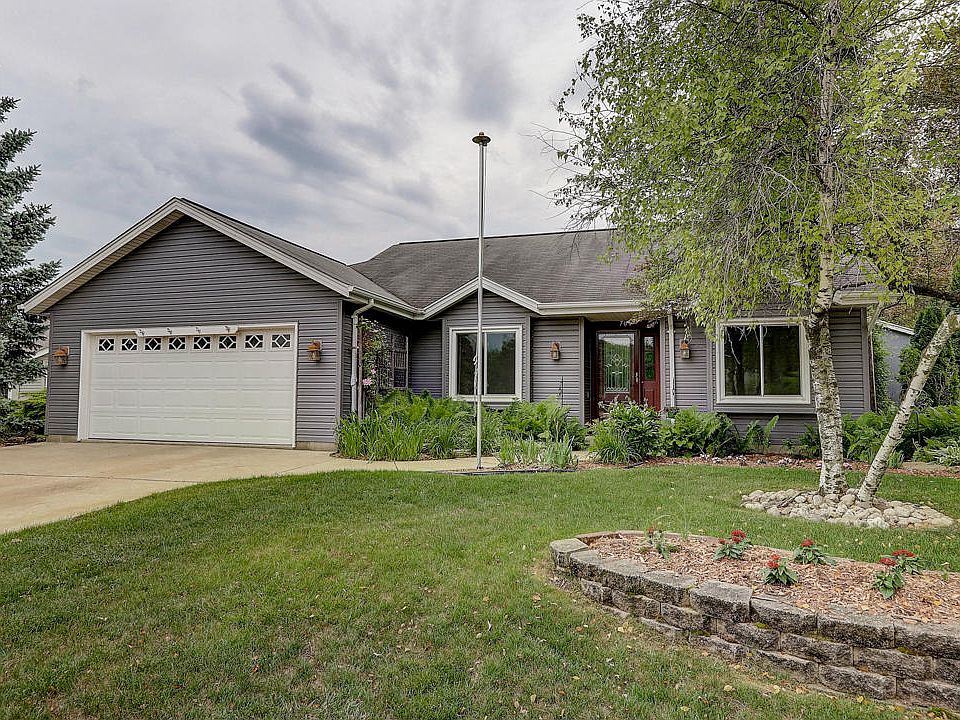 1st image of 701 E Bridlewood Ln