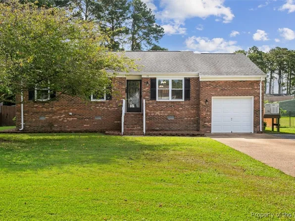 23 Church St, Poquoson, VA 23662