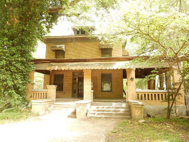 1st image of 1016 W Main St